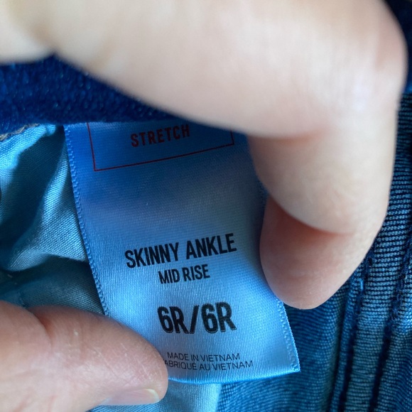 Express Skinny Ankle Mid Rise Distressed Denim Blue Jeans Women’s 6R - Picture 10 of 12